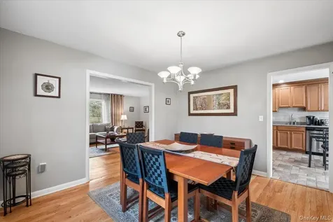 12 Collyer Place White Plains NY 10605