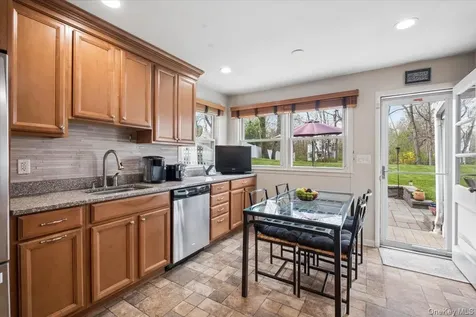 12 Collyer Place White Plains NY 10605