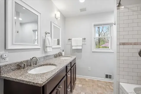 12 Collyer Place White Plains NY 10605