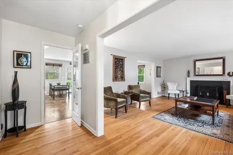 12 Collyer Place White Plains NY 10605