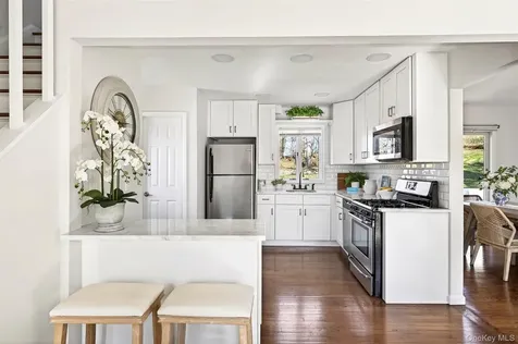 13 Irvington Street Dobbs Ferry NY 10522