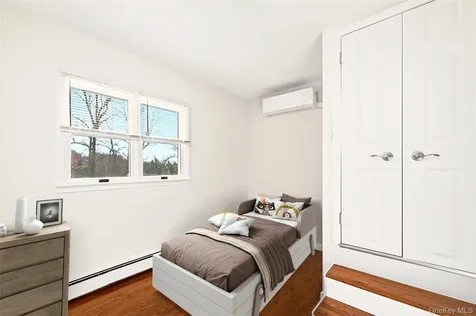 13 Irvington Street Dobbs Ferry NY 10522