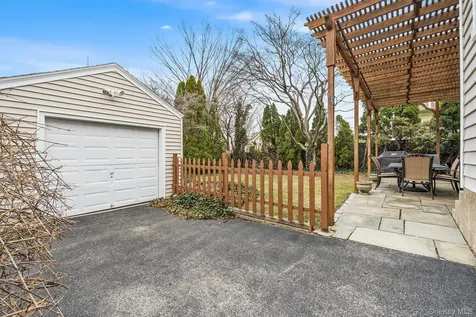 96 Alexander Avenue White Plains NY 10606