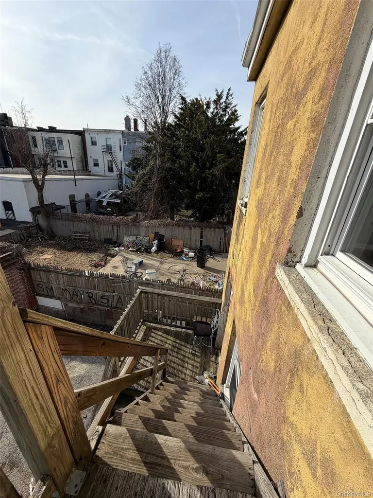 4 Ritters Lane Yonkers NY 10703