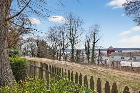 1 Chestnut Court Dobbs Ferry NY 10522