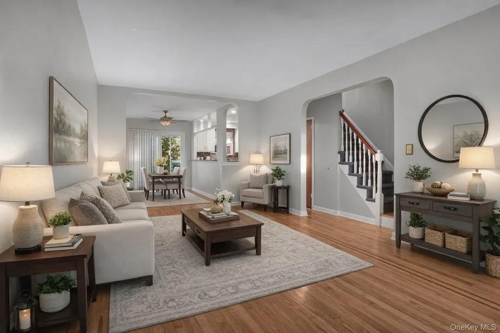2524 Radcliff Avenue Bronx NY 10469