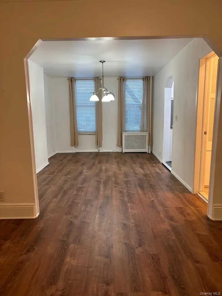 71-29 Myrtle Avenue Glendale NY 11385