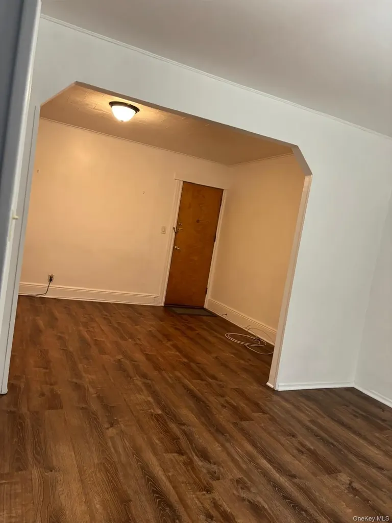71-29 Myrtle Avenue Glendale NY 11385