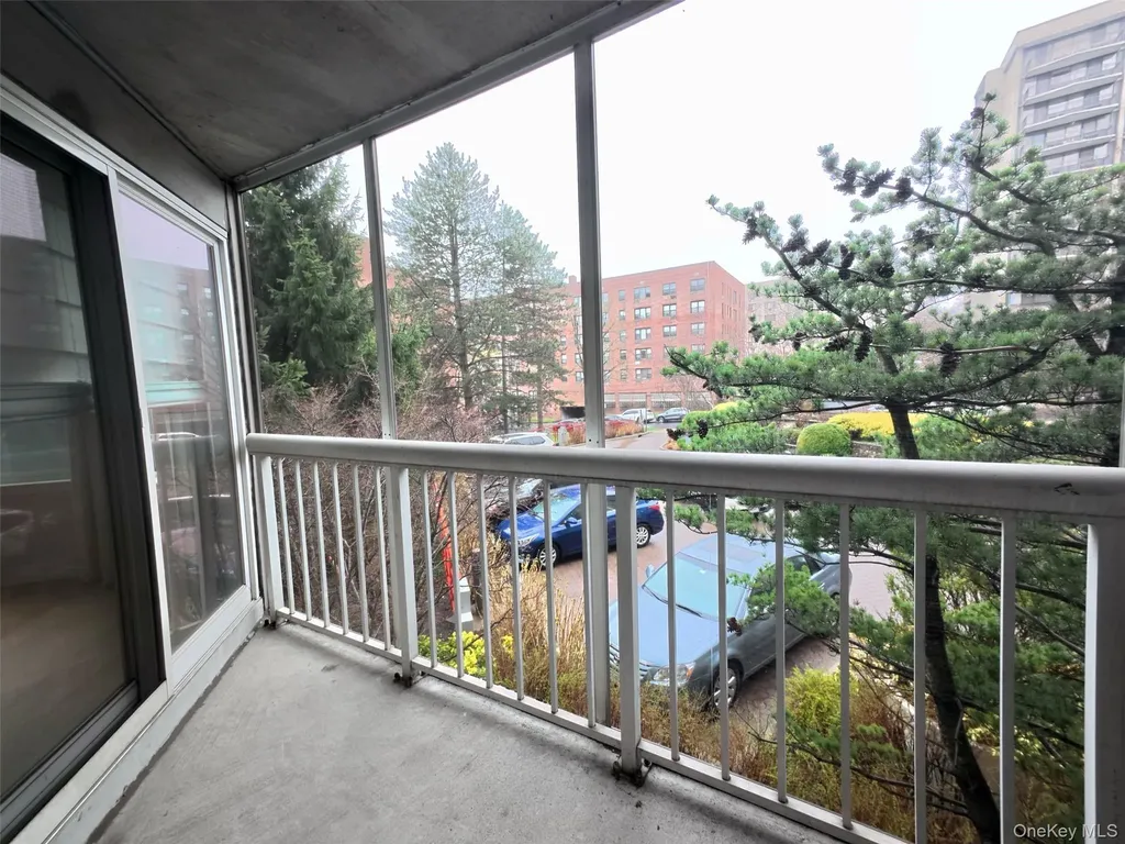 10 Stewart Place White Plains NY 10603
