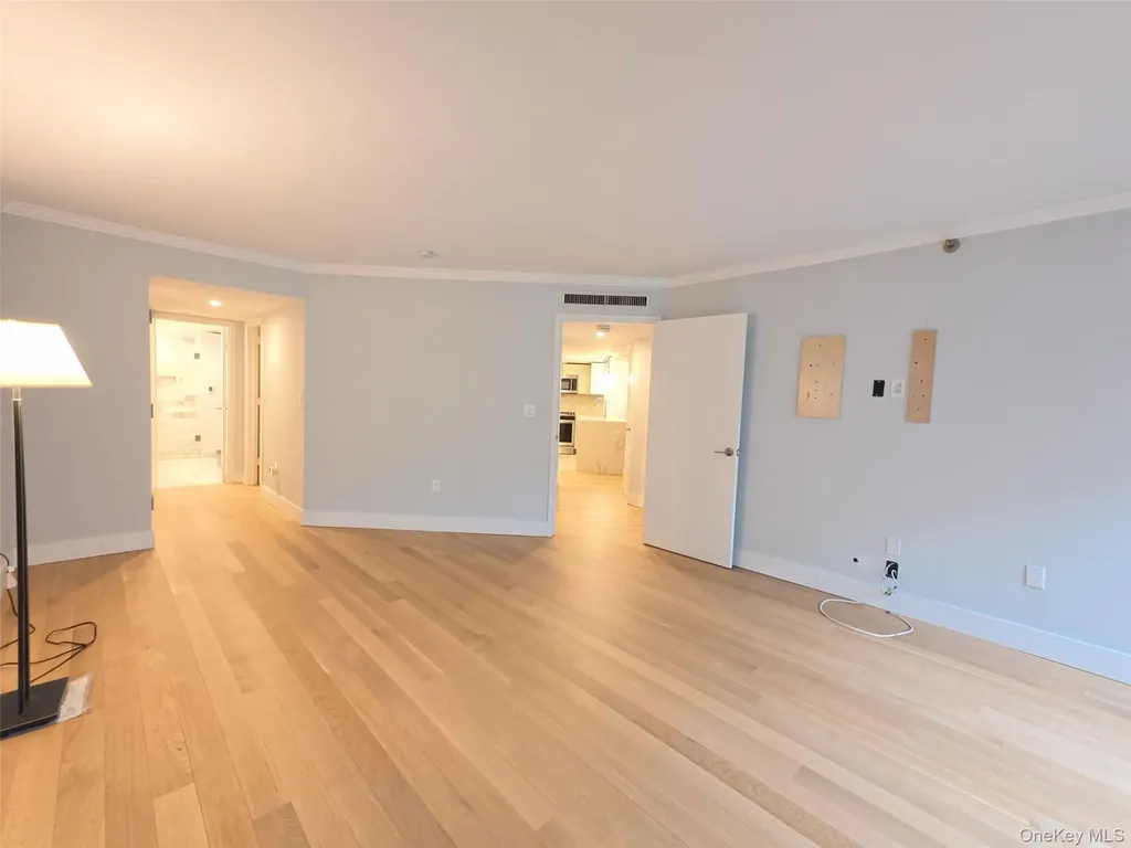 10 Stewart Place White Plains NY 10603