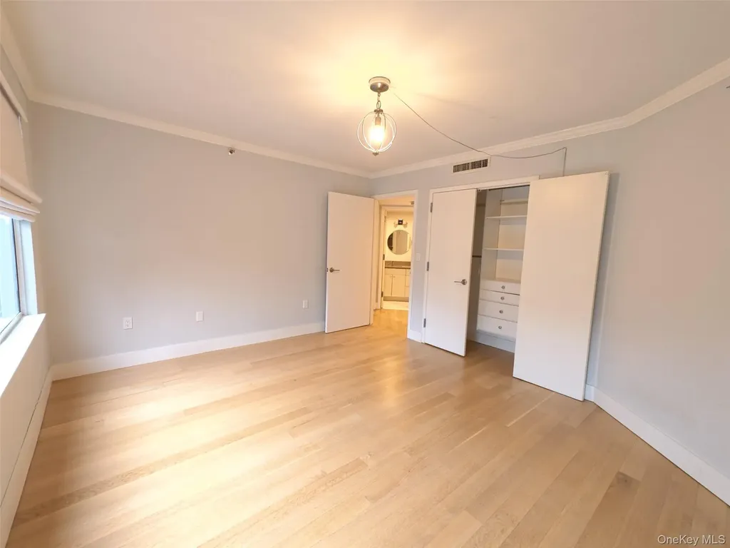 10 Stewart Place White Plains NY 10603