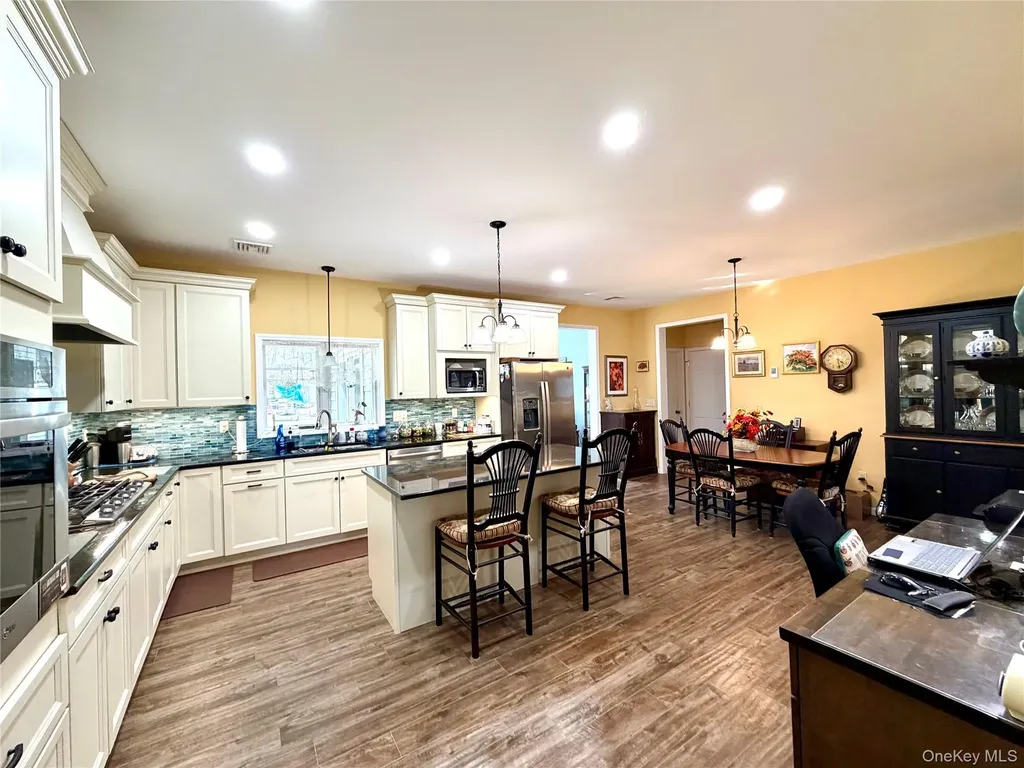 155 Willow Tree Road Milton NY 12547