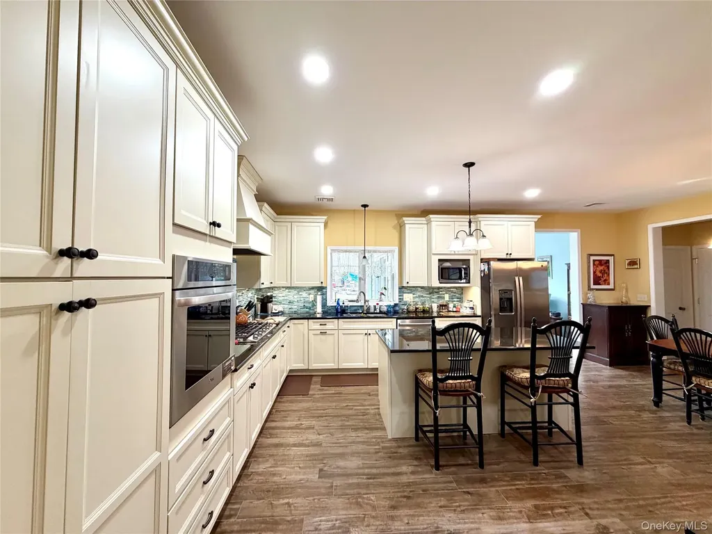 155 Willow Tree Road Milton NY 12547