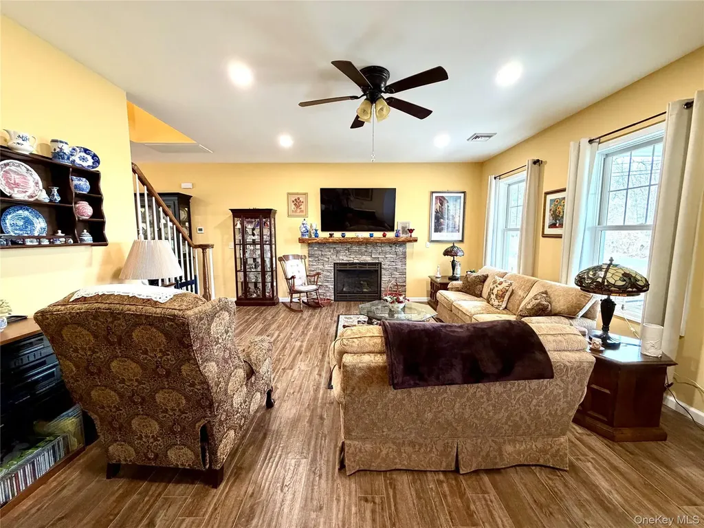 155 Willow Tree Road Milton NY 12547