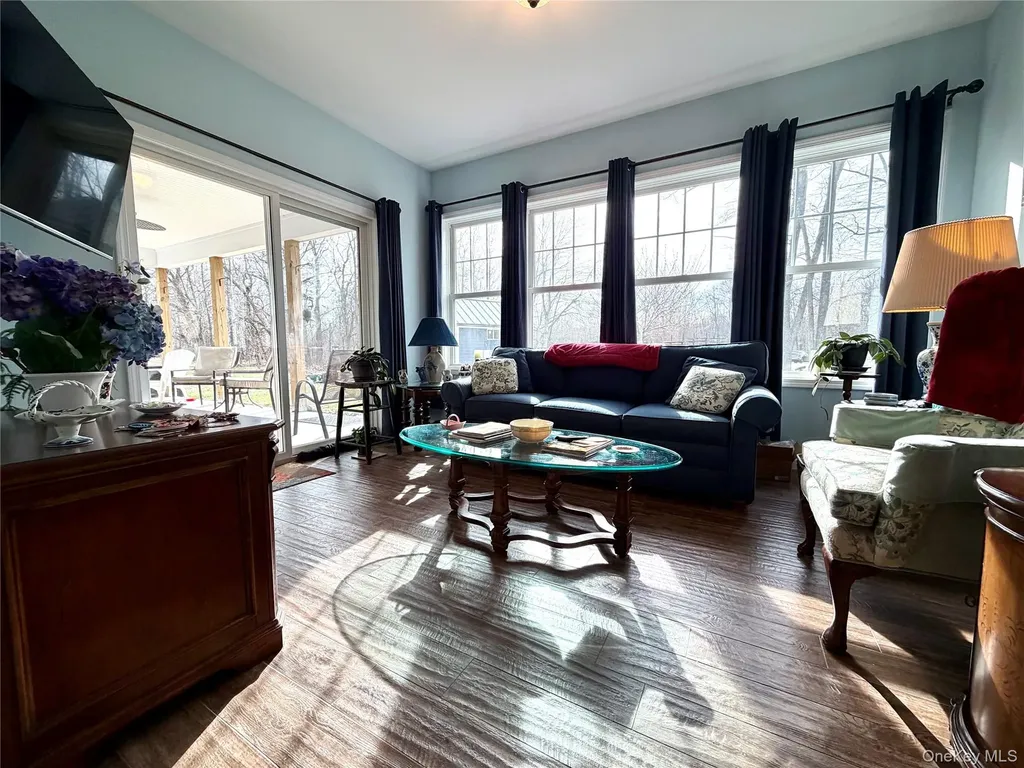 155 Willow Tree Road Milton NY 12547