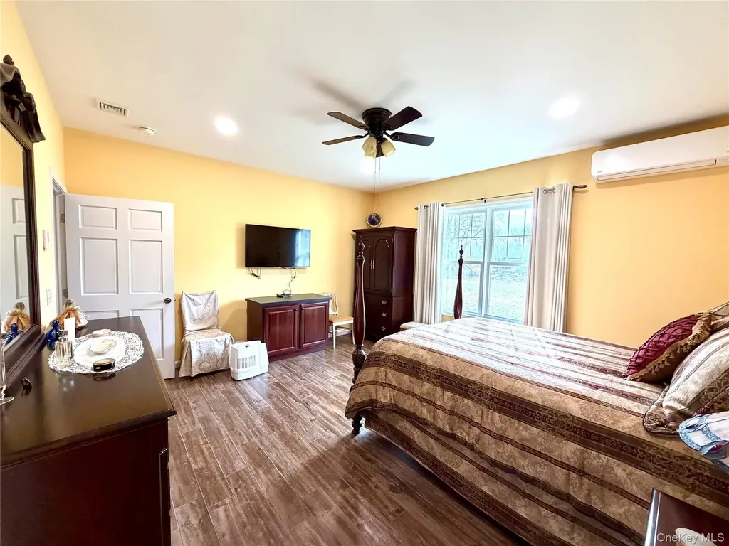 155 Willow Tree Road Milton NY 12547