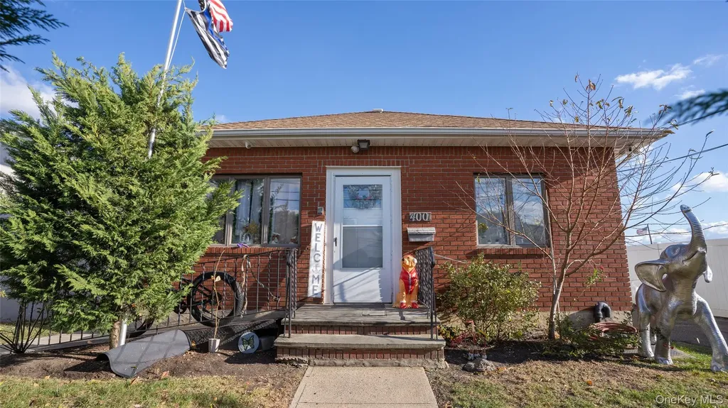 4001 Broadway Island Park NY 11558