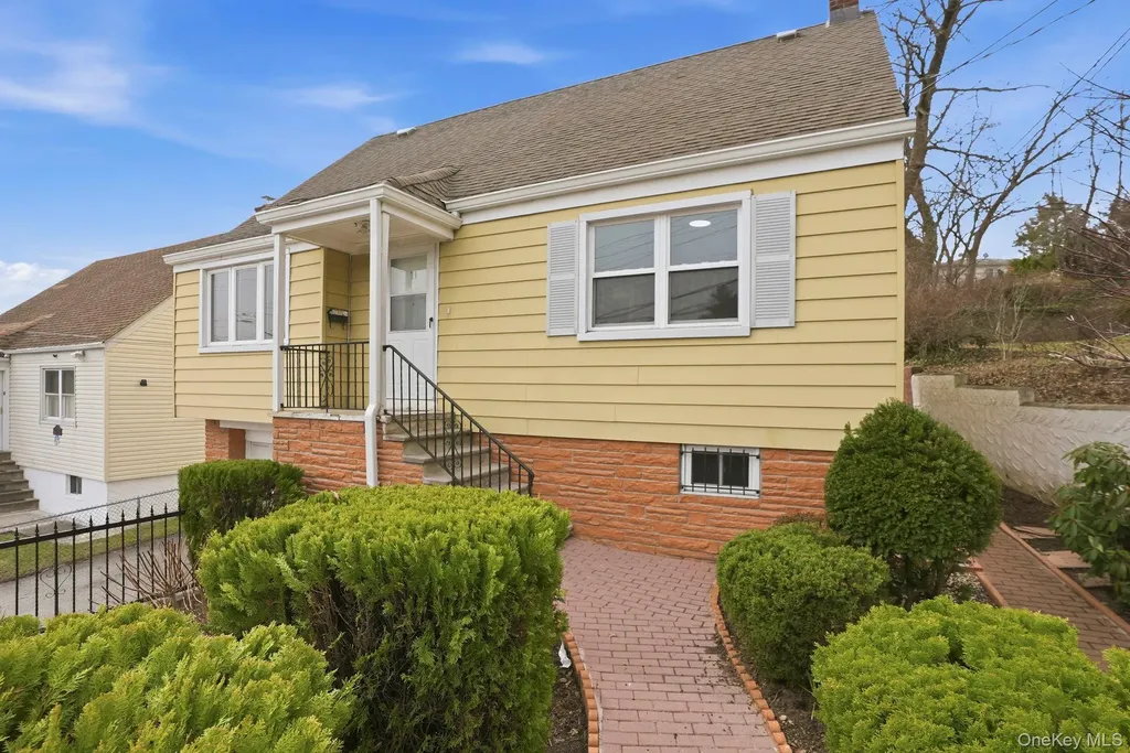 71 Glen Road Yonkers NY 10704