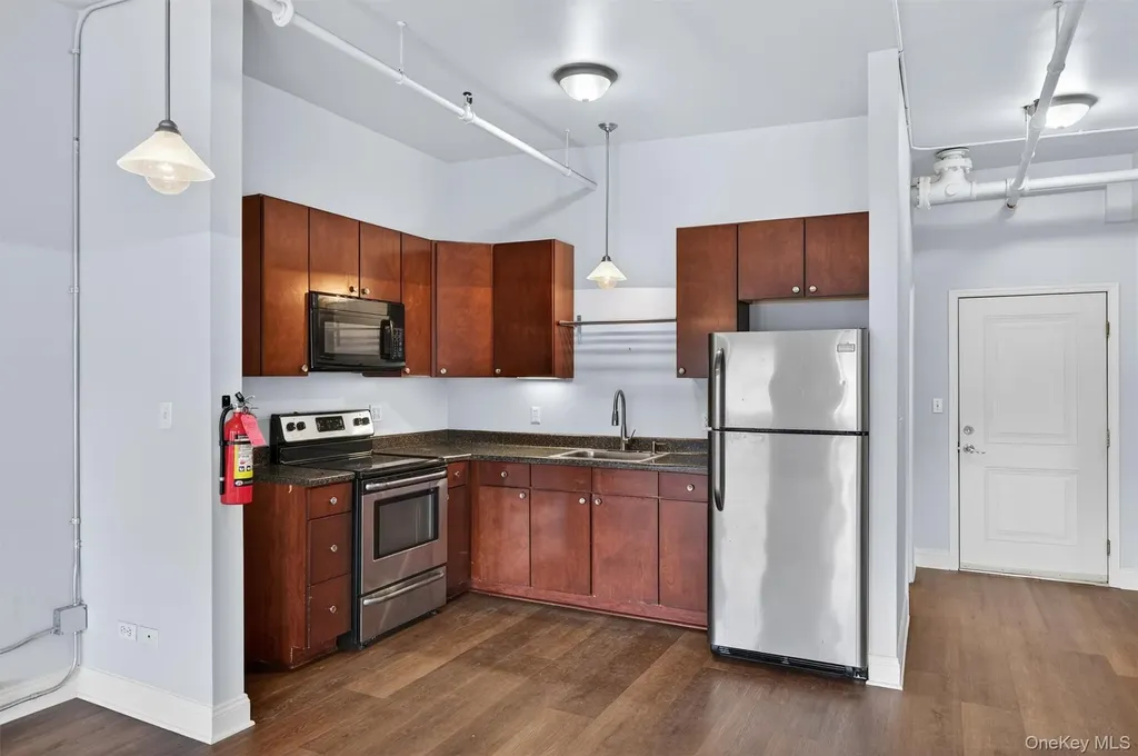 23 W Main Street Middletown NY 10940