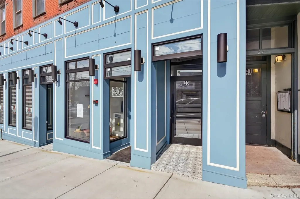 23 W Main Street Middletown NY 10940
