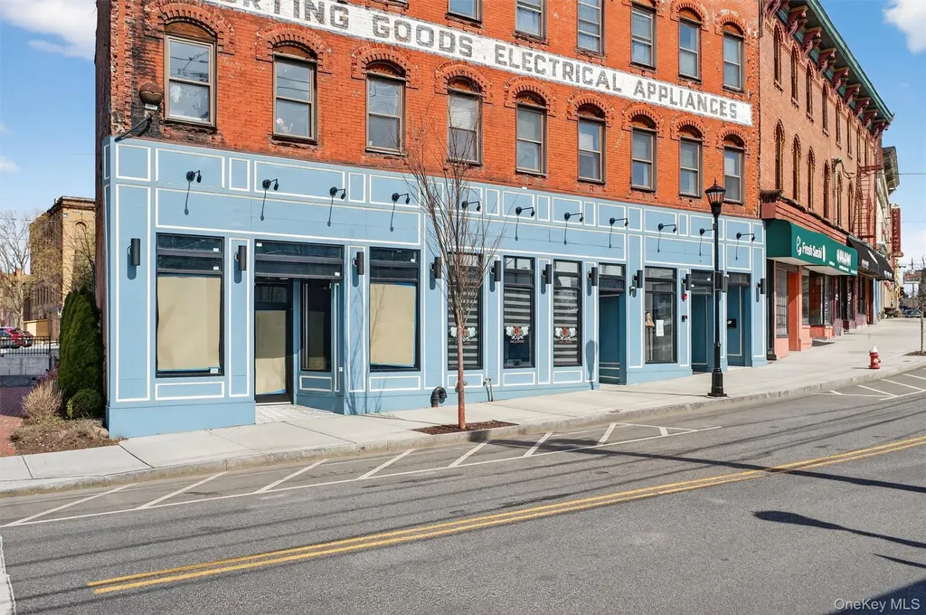 23 W Main Street Middletown NY 10940