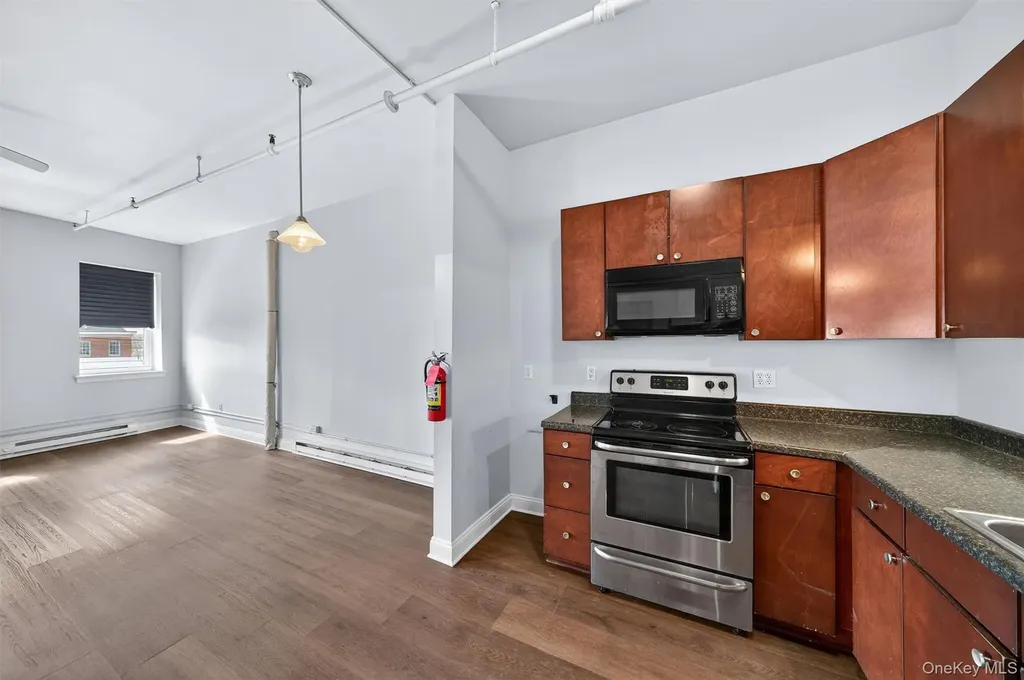 23 W Main Street Middletown NY 10940