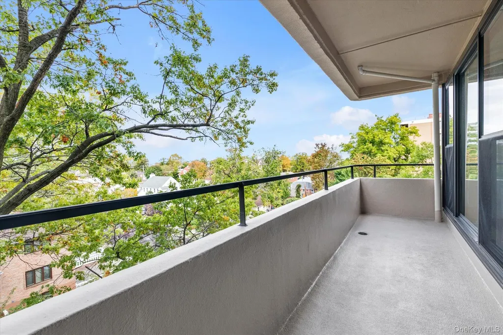 9-05 162 Street Beechhurst NY 11357