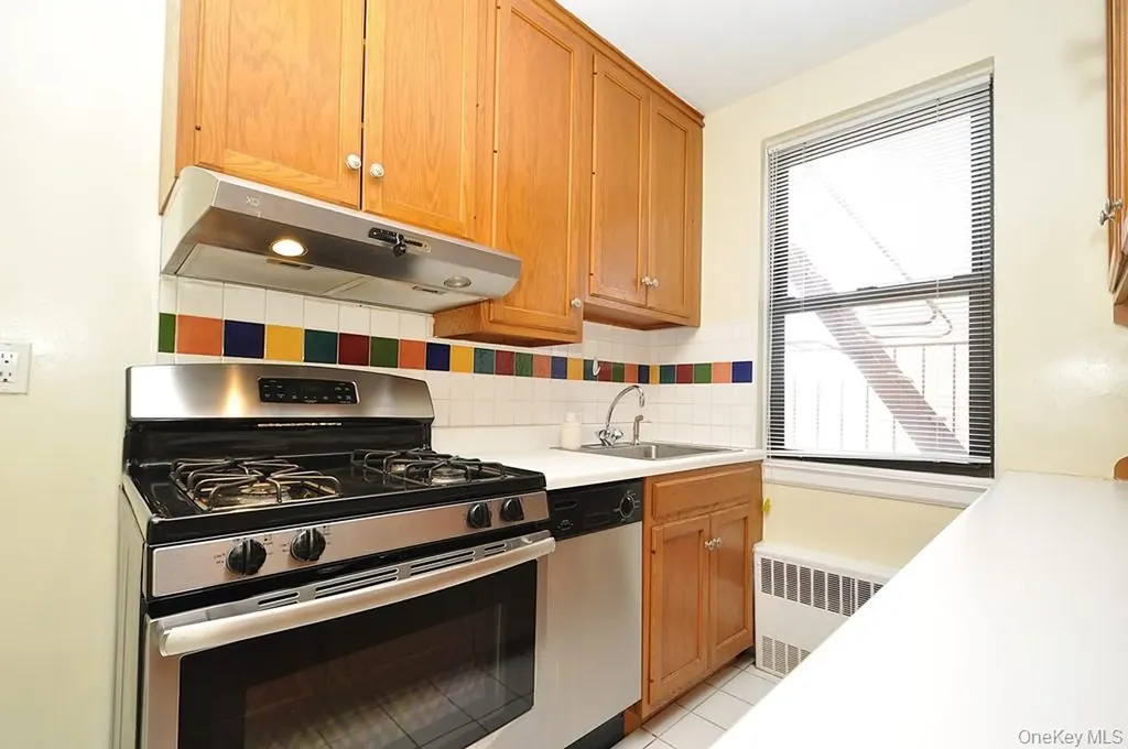 142 Garth Road Scarsdale NY 10583