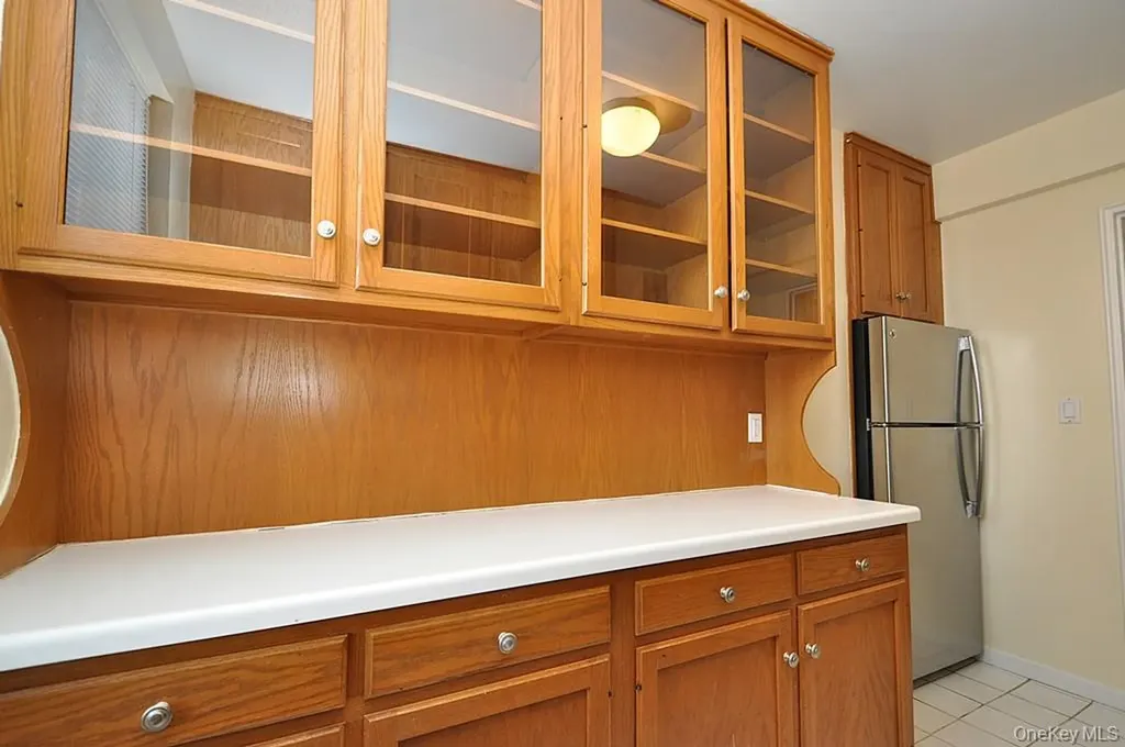 142 Garth Road Scarsdale NY 10583