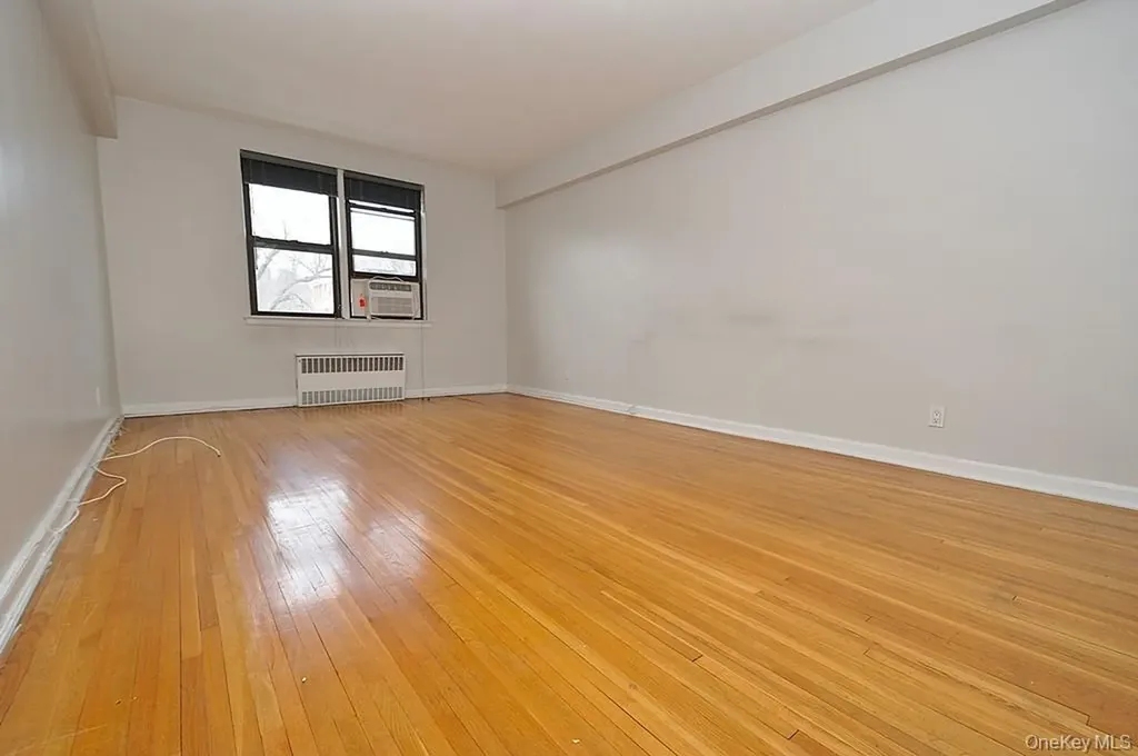 142 Garth Road Scarsdale NY 10583