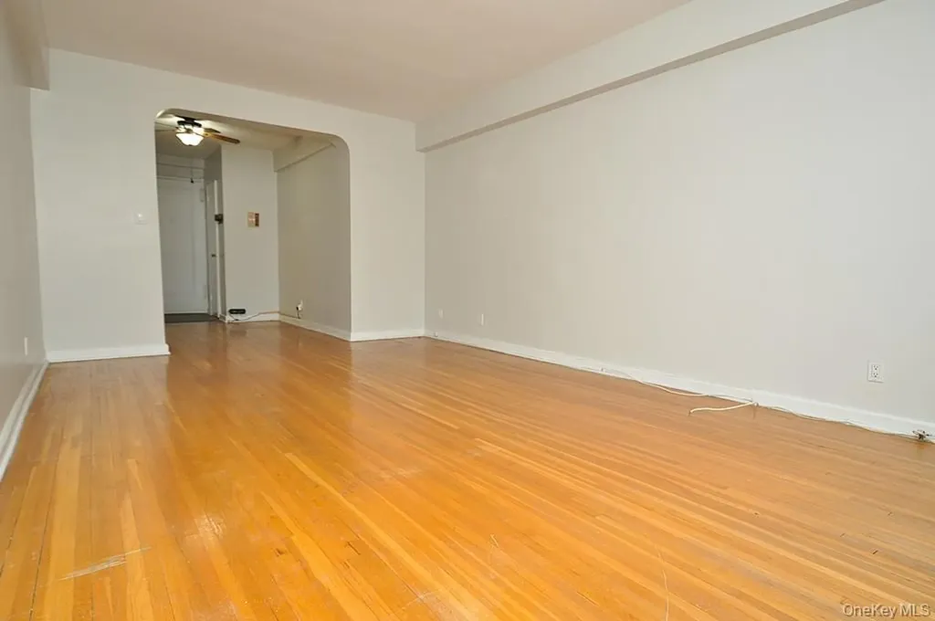 142 Garth Road Scarsdale NY 10583