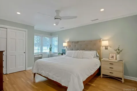 88 Marion Drive New Rochelle NY 10804