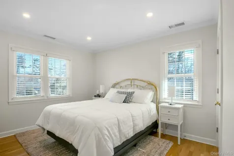88 Marion Drive New Rochelle NY 10804