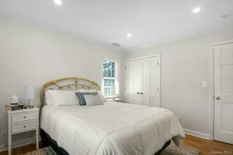 88 Marion Drive New Rochelle NY 10804