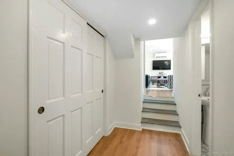 88 Marion Drive New Rochelle NY 10804