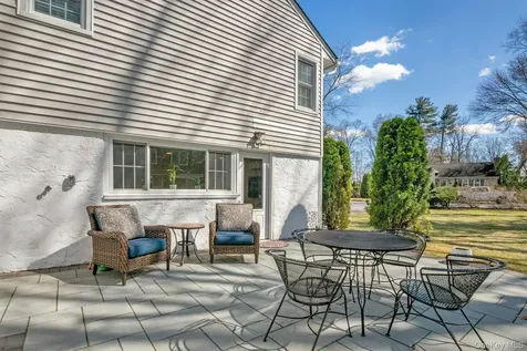 88 Marion Drive New Rochelle NY 10804