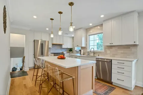 88 Marion Drive New Rochelle NY 10804