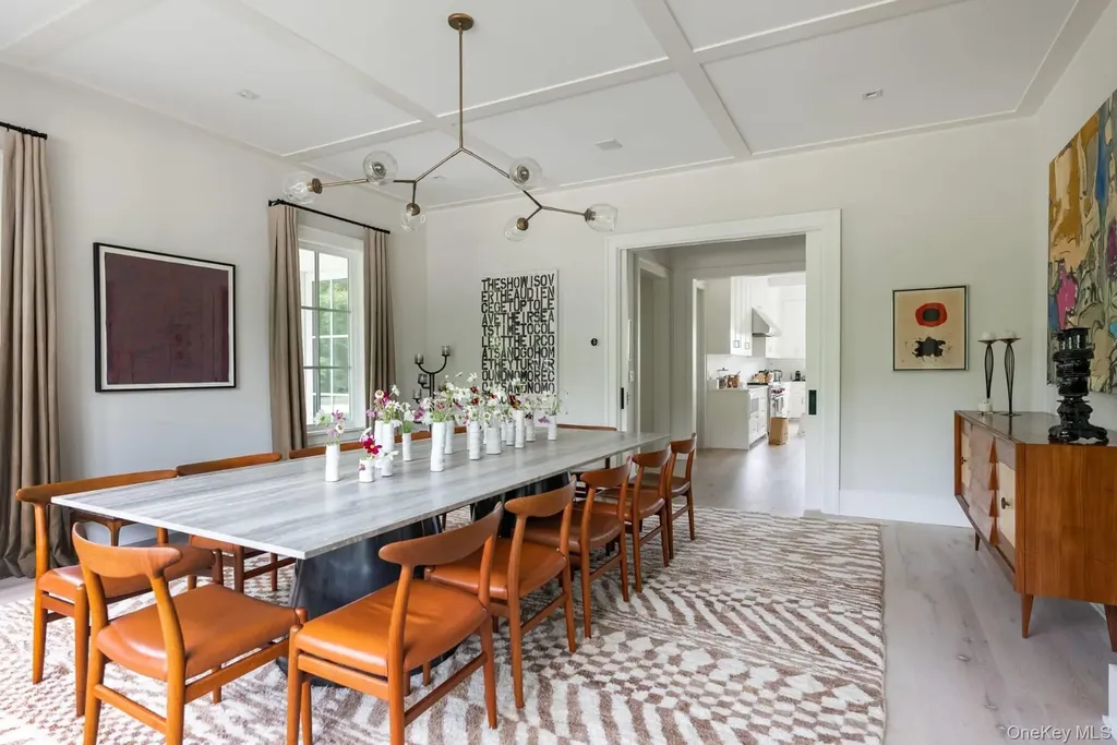 571 Pauls Lane Bridgehampton NY 11932