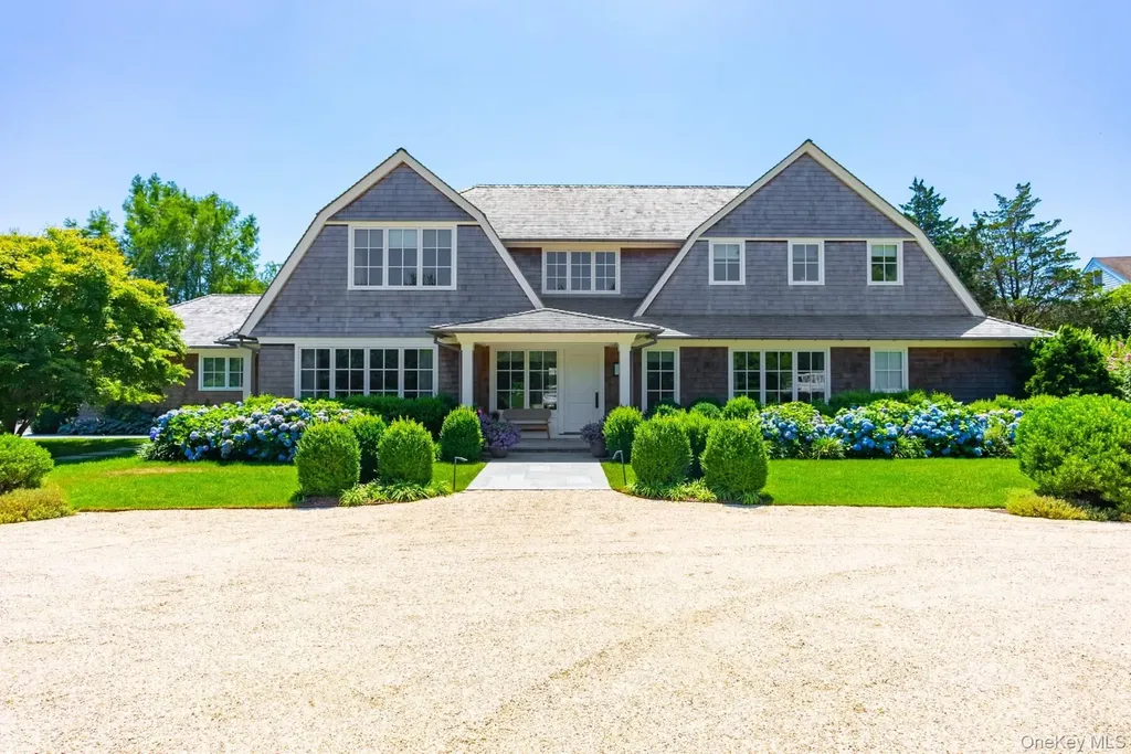 571 Pauls Lane Bridgehampton NY 11932