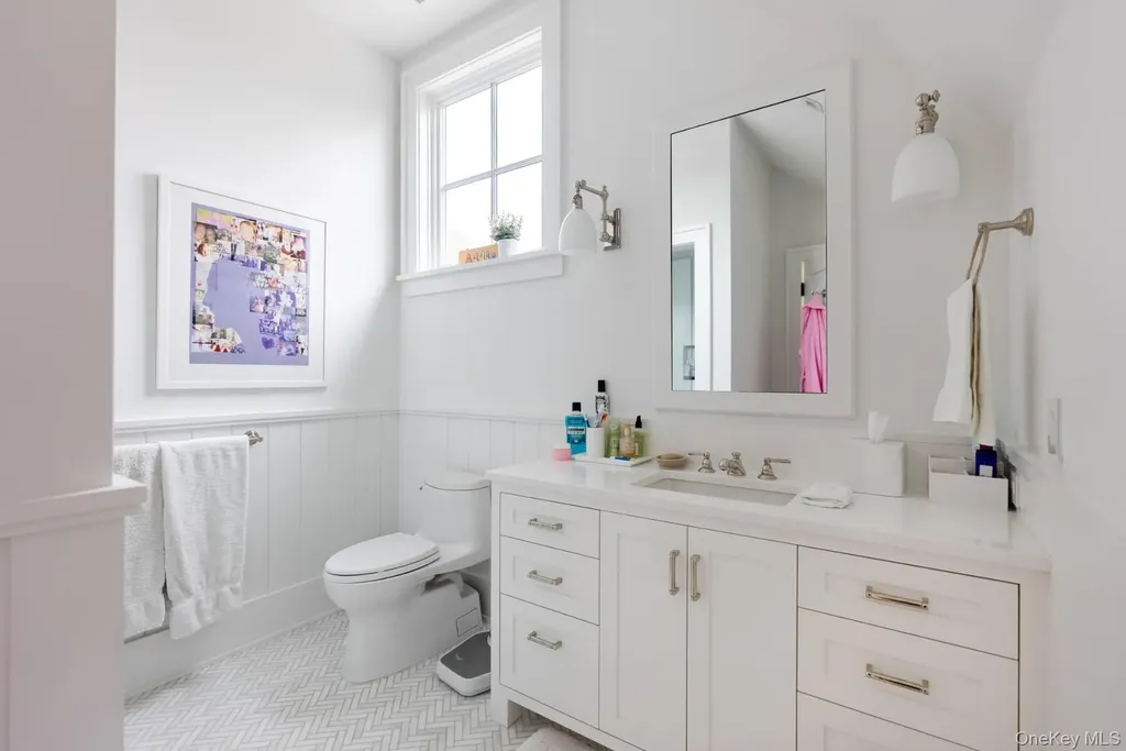 571 Pauls Lane Bridgehampton NY 11932