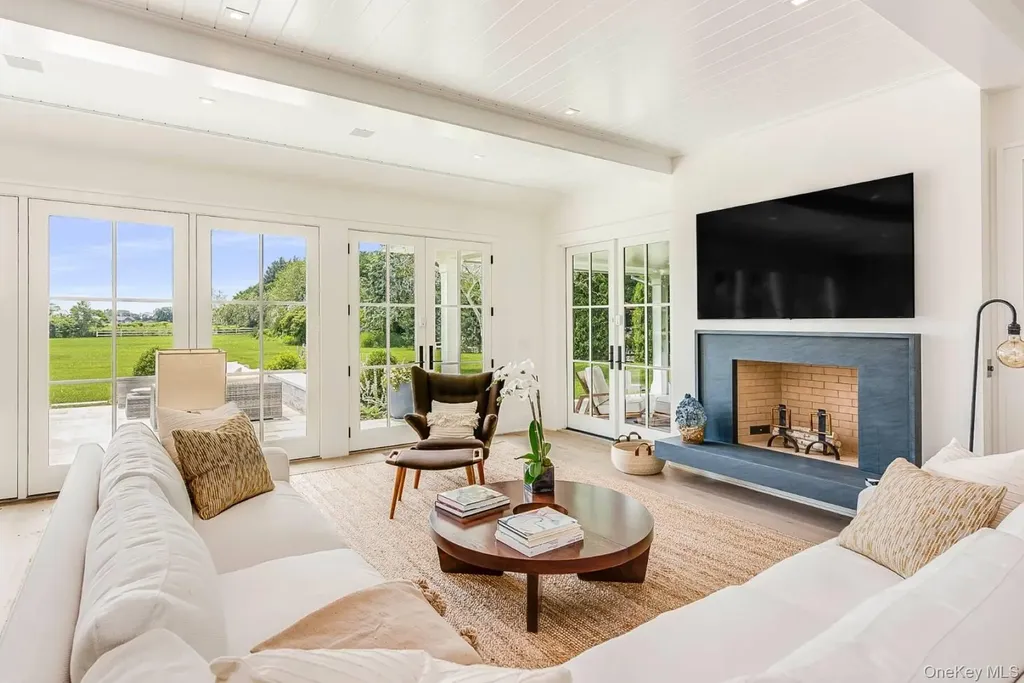 571 Pauls Lane Bridgehampton NY 11932