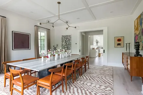 571 Pauls Lane Bridgehampton NY 11932