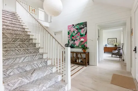 571 Pauls Lane Bridgehampton NY 11932
