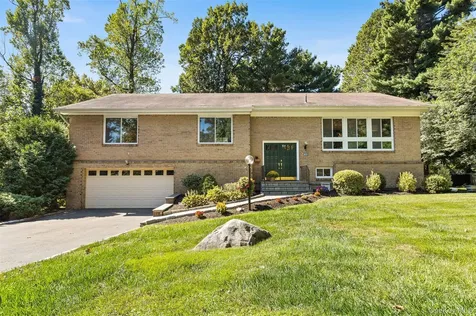 40 Penny Lane Scarsdale NY 10583