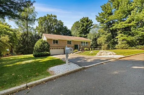 40 Penny Lane Scarsdale NY 10583