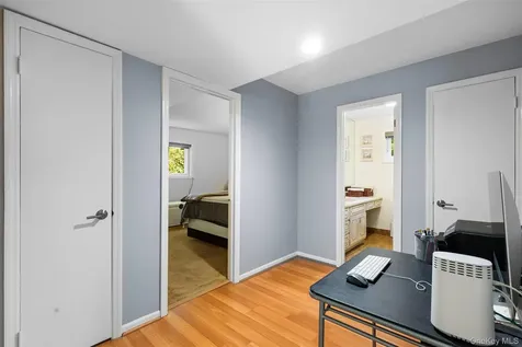 40 Penny Lane Scarsdale NY 10583
