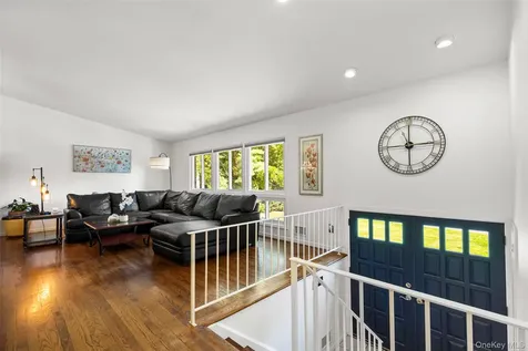 40 Penny Lane Scarsdale NY 10583