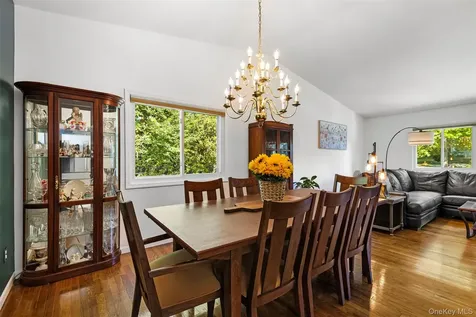 40 Penny Lane Scarsdale NY 10583