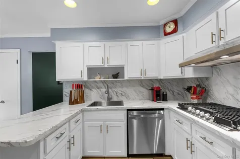 40 Penny Lane Scarsdale NY 10583