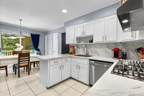 40 Penny Lane Scarsdale NY 10583